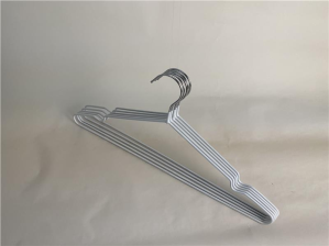 Набір вішаків  Ardesto 40.5см, 5шт, метал, ПВХ, білий ARHC2805W